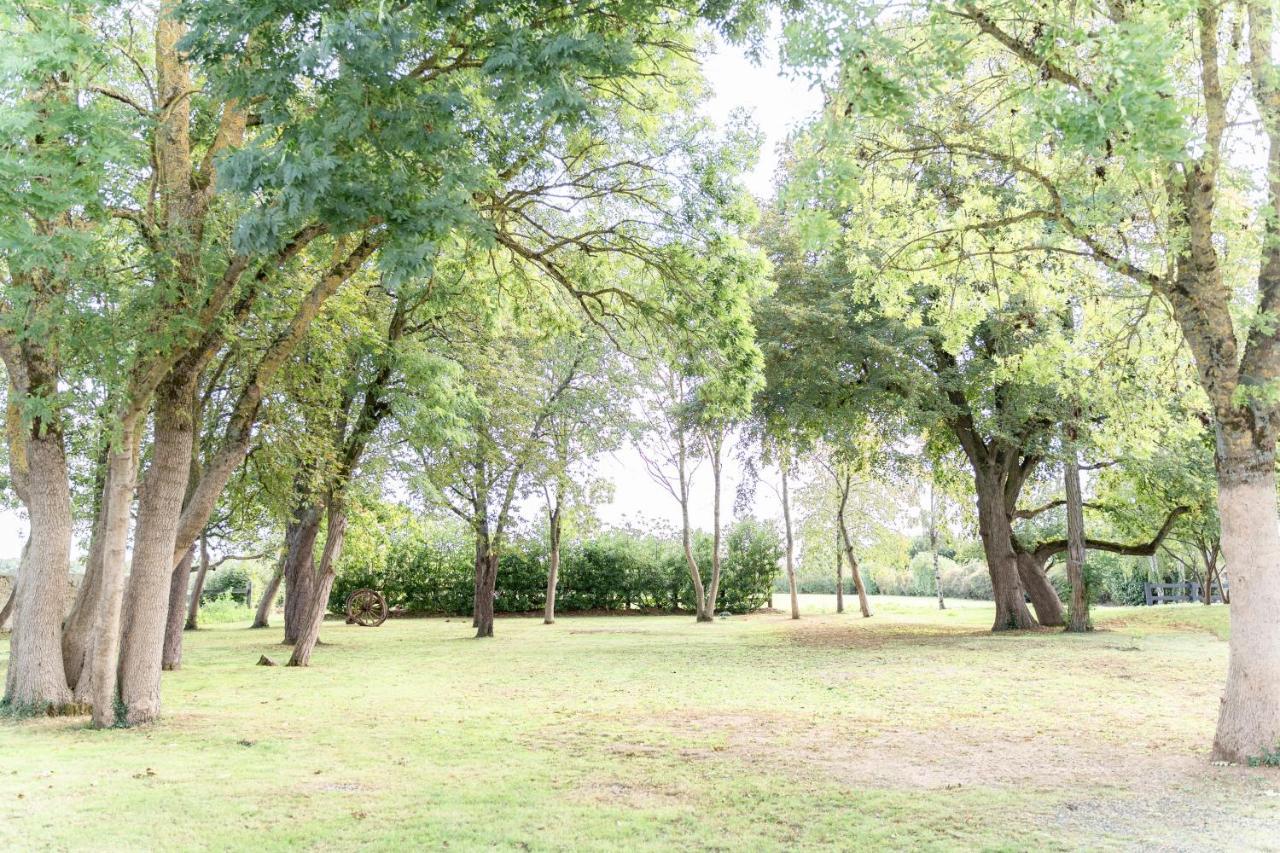Authentic By Balladins - Domaine Malar Guillerval Ngoại thất bức ảnh